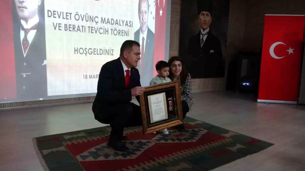 Muğla\'da Devlet Övünç Madalyaları Vali Akbıyık tarafından takdim edildi