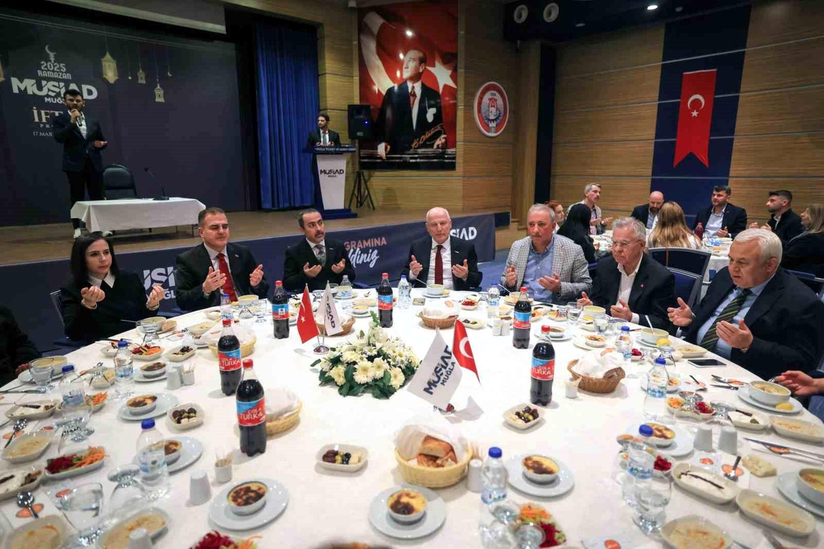 MÜSİAD\'dan Sevgi Evlerine İftar Programı