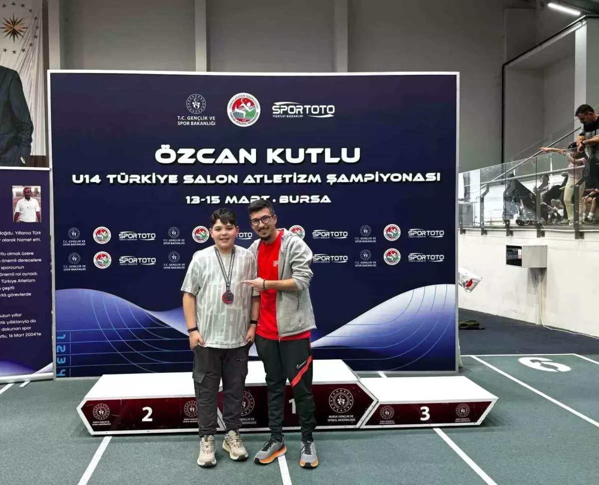 Odunpazarı Spor Kulübü U14 Türkiye Salon Atletizm Şampiyonası\'nda Derece Elde Etti