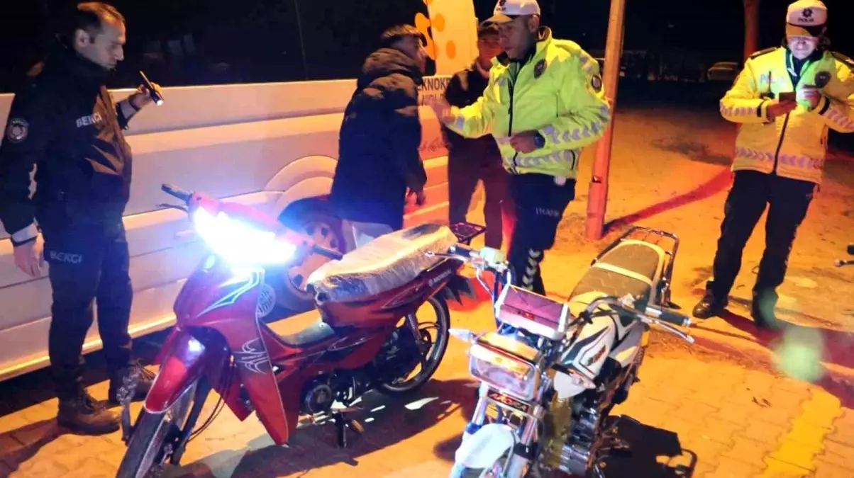 Aksaray\'da Motosiklet Sürücülerine Ceza