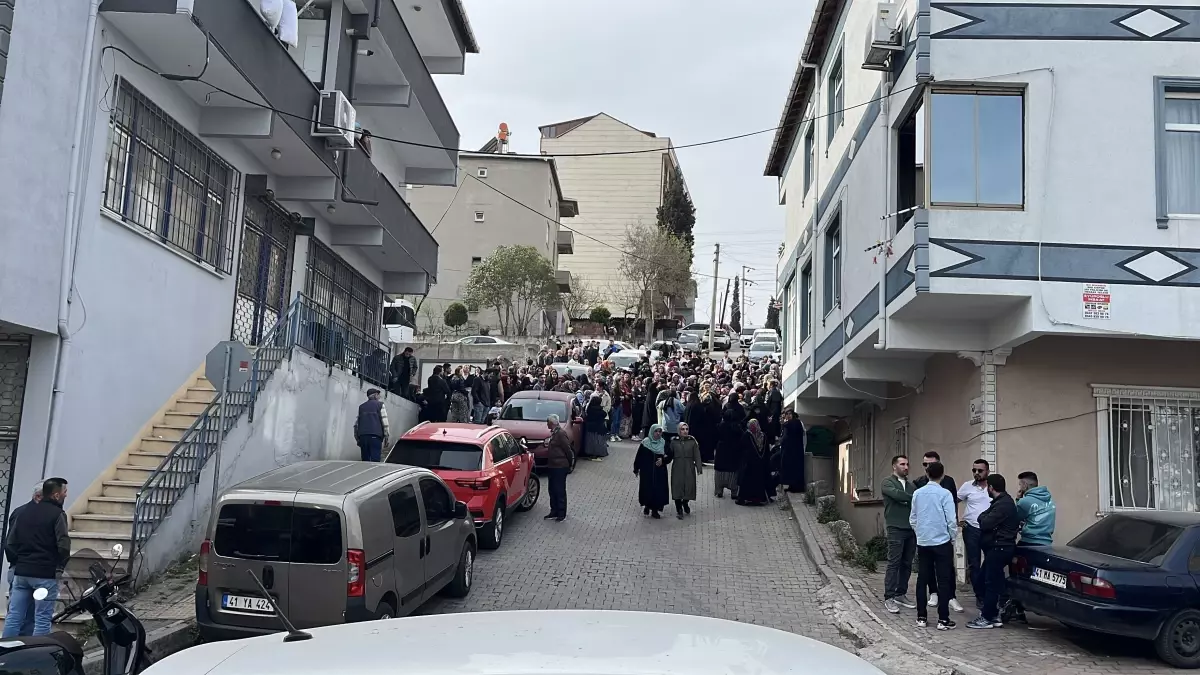 Sokak ortasında kanlı pusu! Genci çapraz ateşe alarak öldürdüler