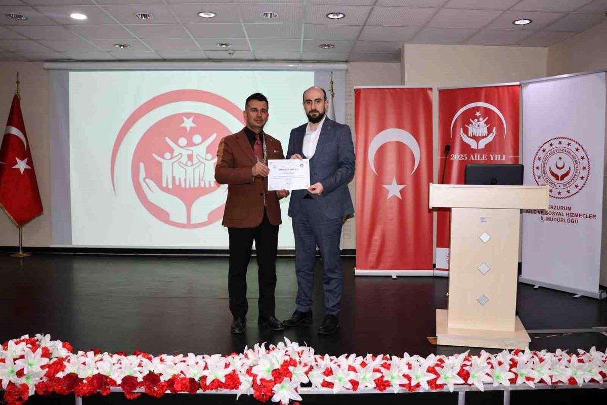 Dijital Çağda Aile Söyleşisi Erzurum\'da Yapıldı