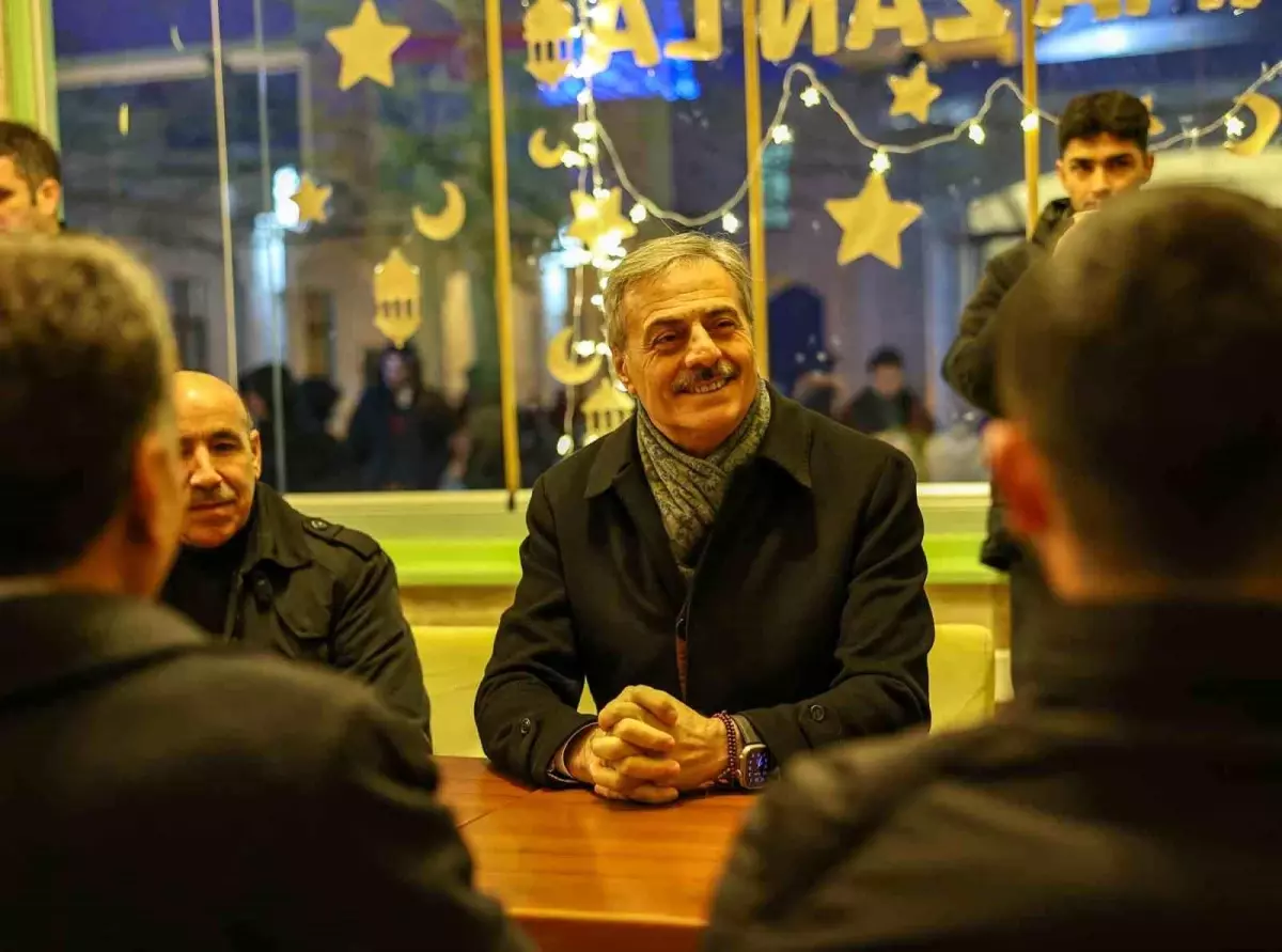 Başkan Alemdar, İftar Sofrasında Öğrencilerle Buluştu