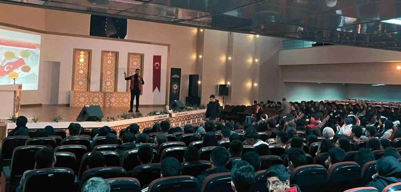 Gençlik ve Güvenli Gelecek Projesi Erzurum\'da Devam Ediyor