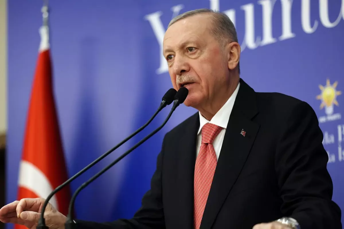 İBB\'ye yönelik operasyonla ilgili Cumhurbaşkanı Erdoğan\'dan ilk yorum