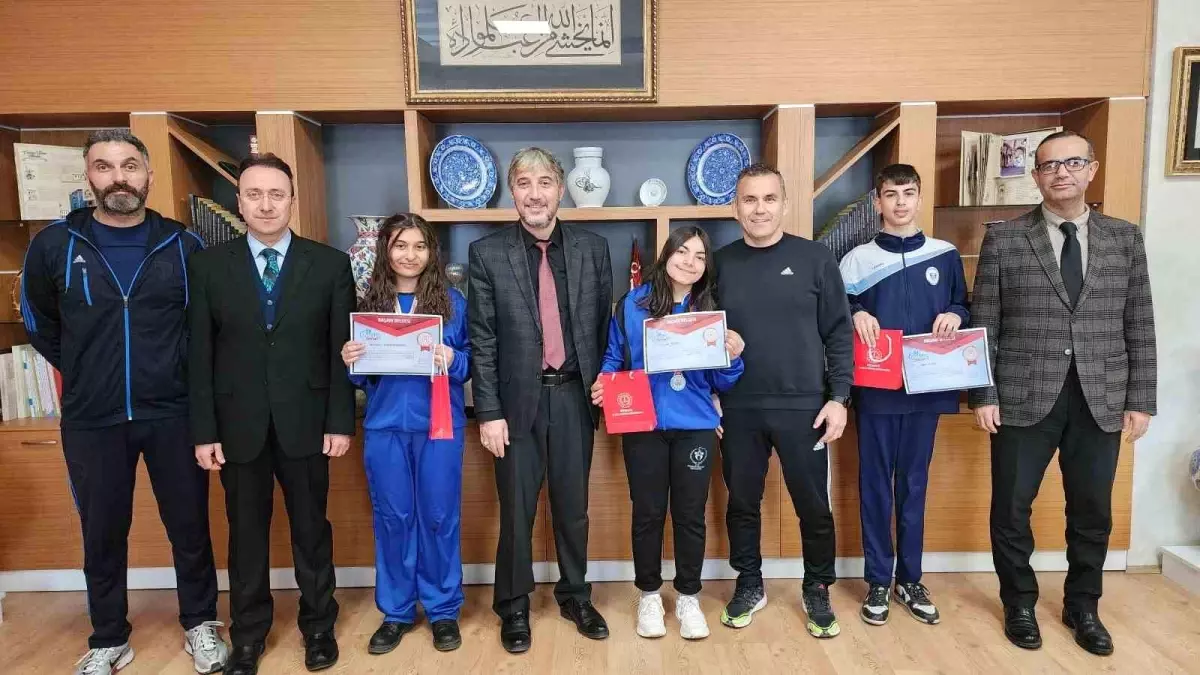 Kütahya Özel Sporcular Başarıya Doymuyor