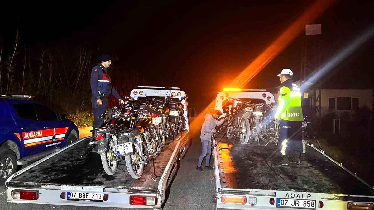 Antalya\'da Yasak Motosiklet Yarışı Operasyonu