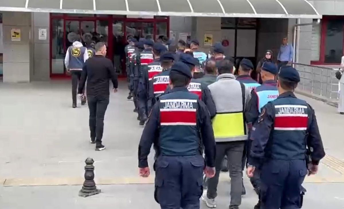 Antalya\'da Tefecilik Operasyonu: 45 Gözaltı