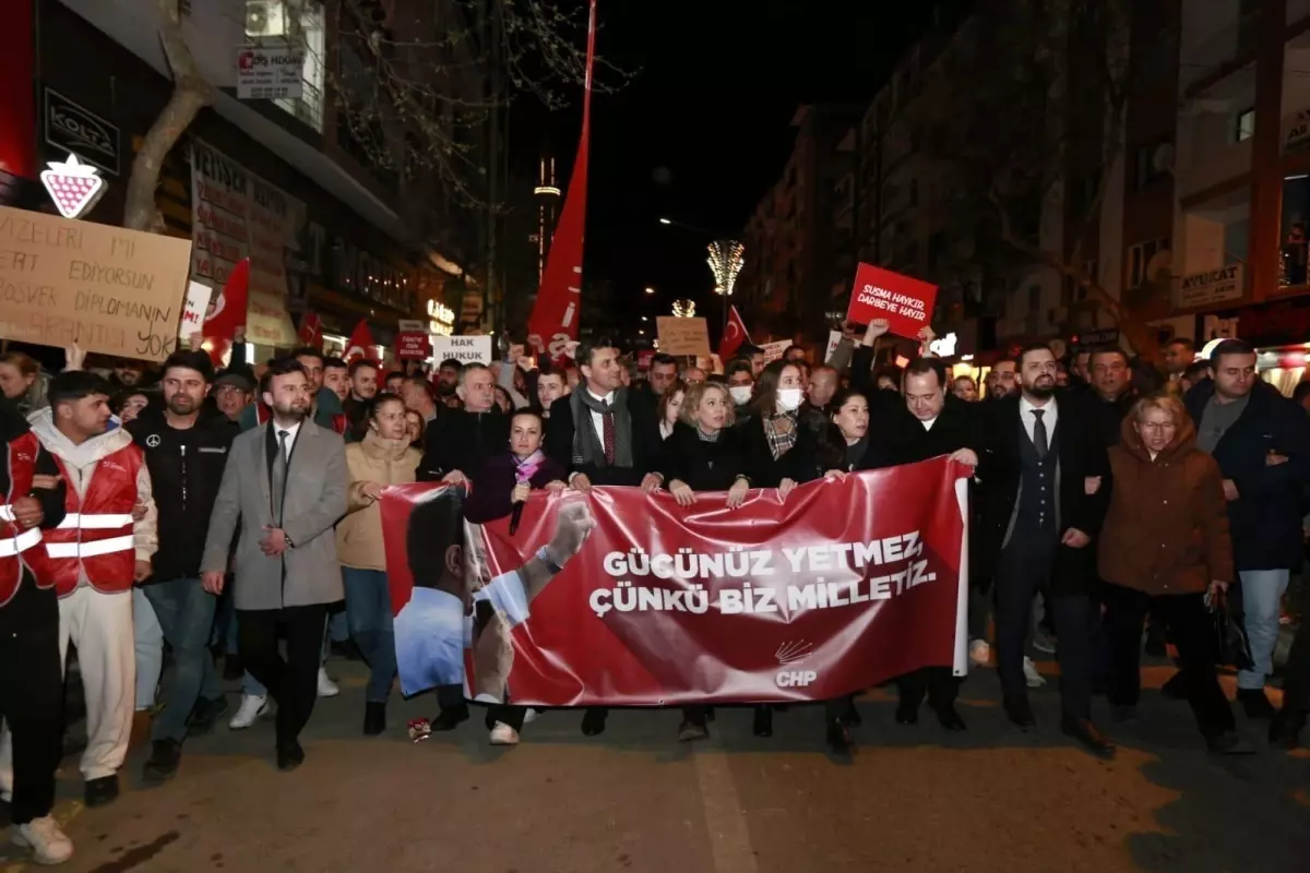 CHP Manisa İl Başkanlığı\'ndan Ekrem İmamoğlu\'na Destek Yürüyüşü