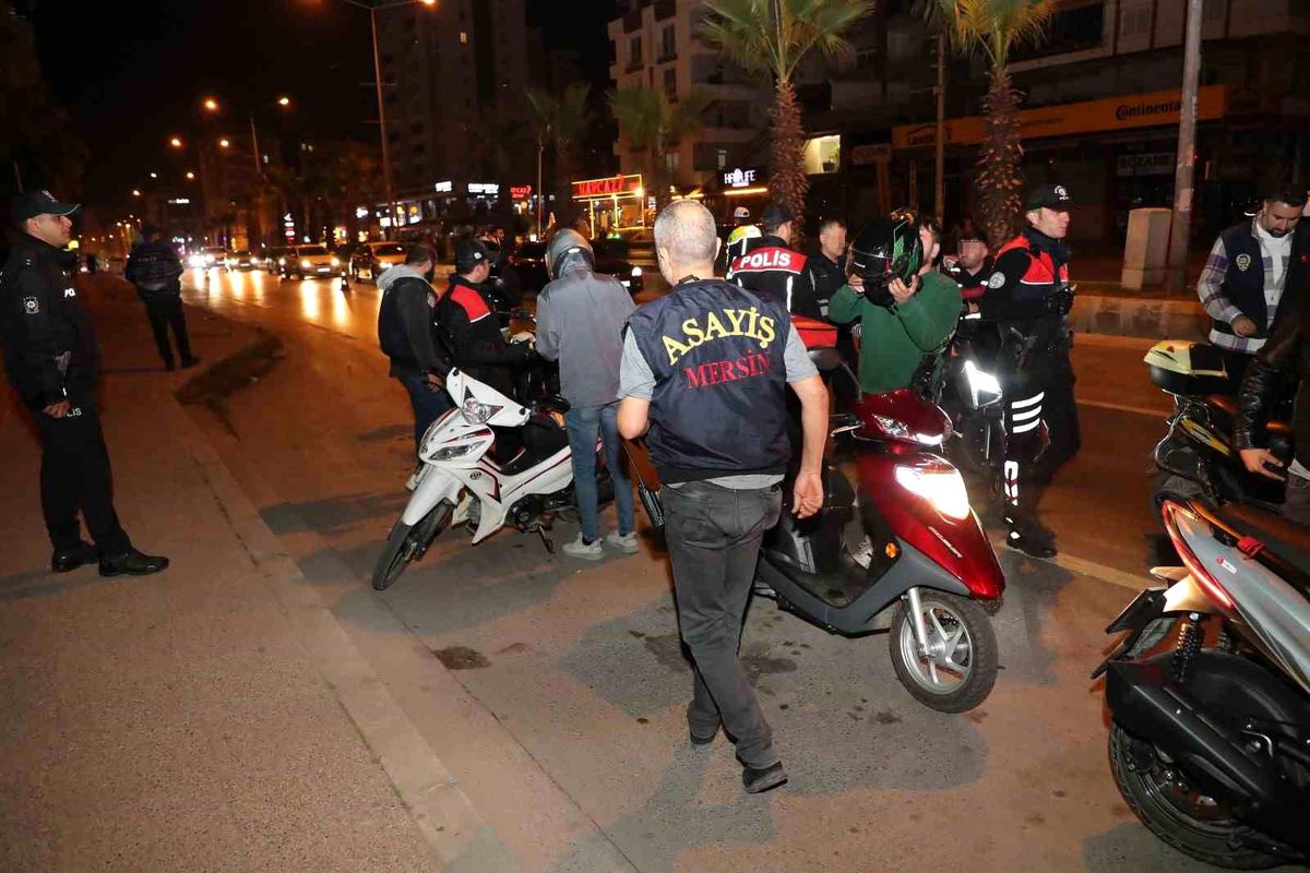 Mersin\'de Motosiklet Denetimi: 39 Ceza, 4 Çalıntı