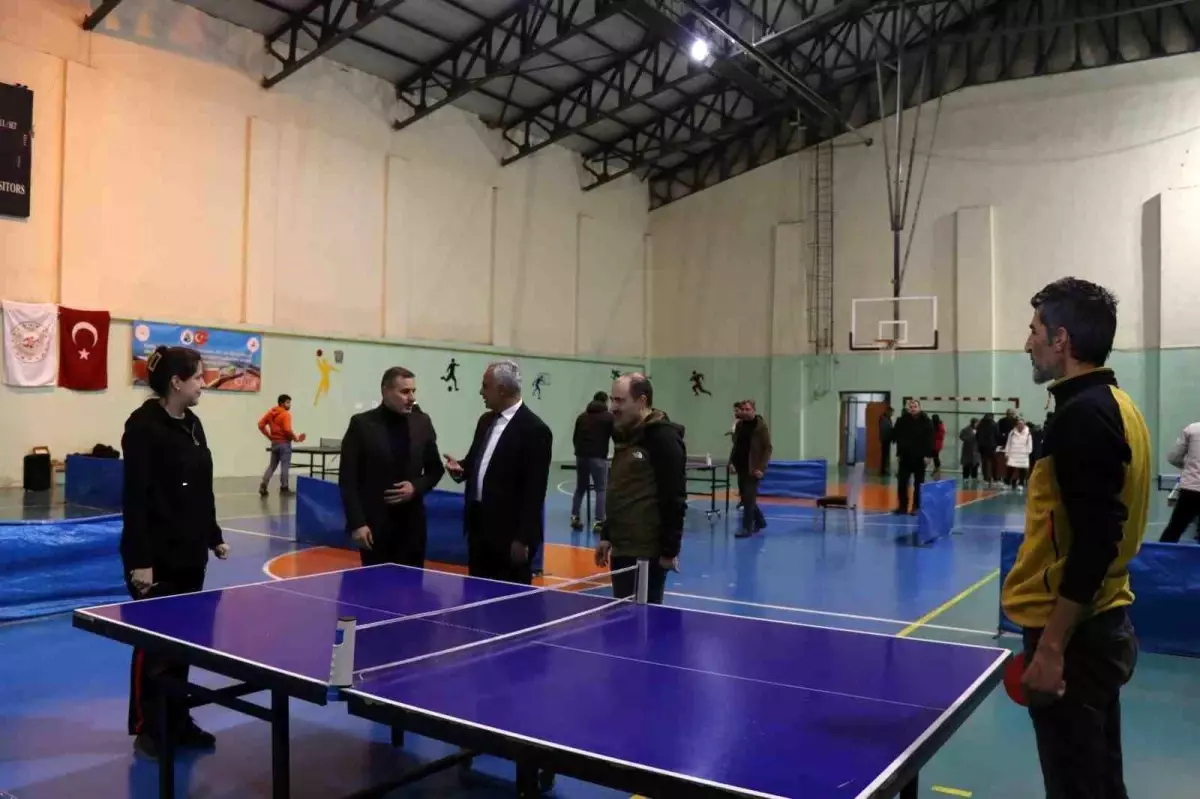 Oltu\'da Kurtuluş Etkinlikleri Kapsamında Masa Tenisi Turnuvası Düzenlendi