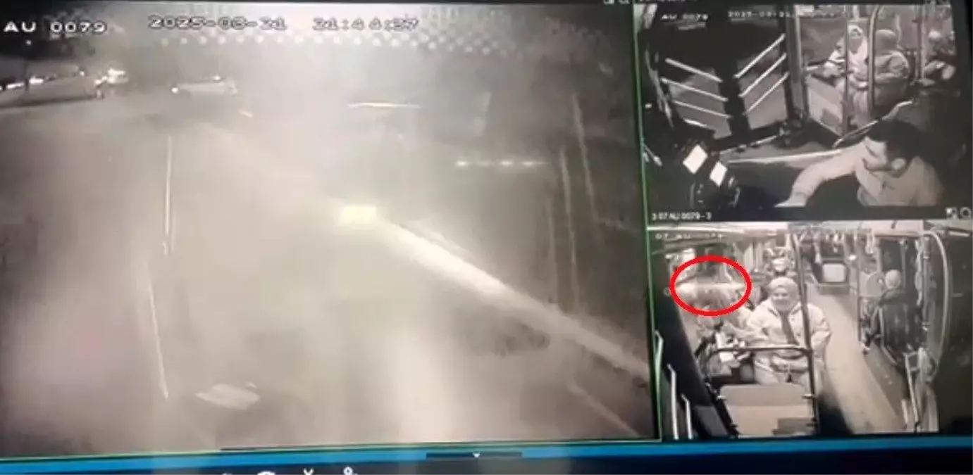 Antalya\'da Trafik Kazası: Üniversite Öğrencisi Hayatını Kaybetti