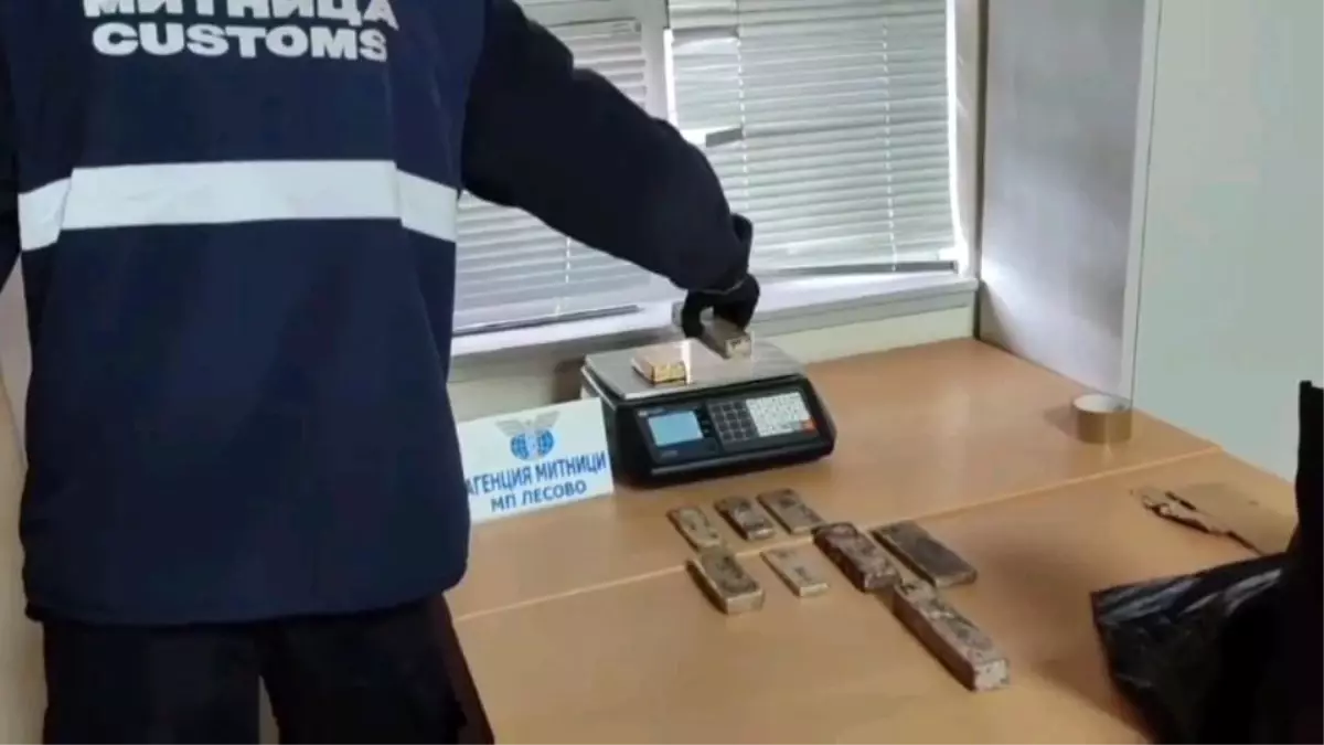 Bulgaristan\'da Tırda 6 Milyon Euro Değerinde Altın Ele Geçirildi