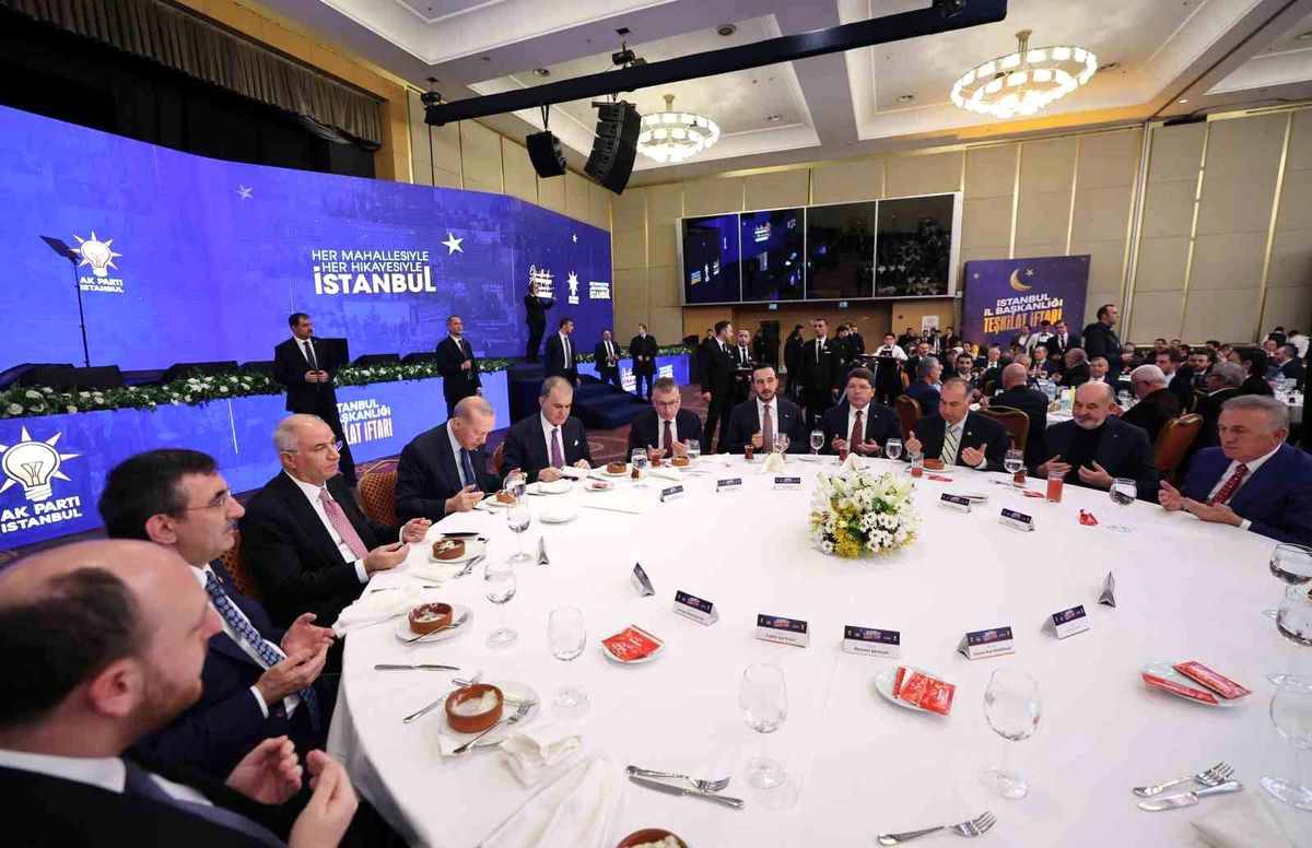 Cumhurbaşkanı Erdoğan: "CHP yönetimi belediye soyguncularını aklayan bir aparata dönüşmüştür"