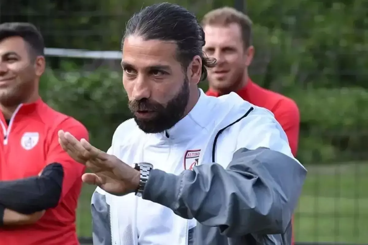 Herkes şaşkın! Teknik direktörlük yapan Olcay Şahan, futbola geri döndü