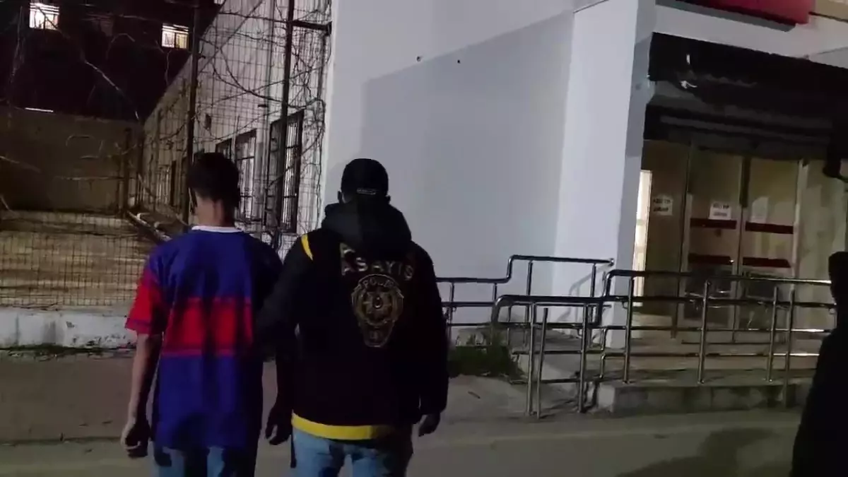 Adana\'da Bıçaklı Gasp Olayı