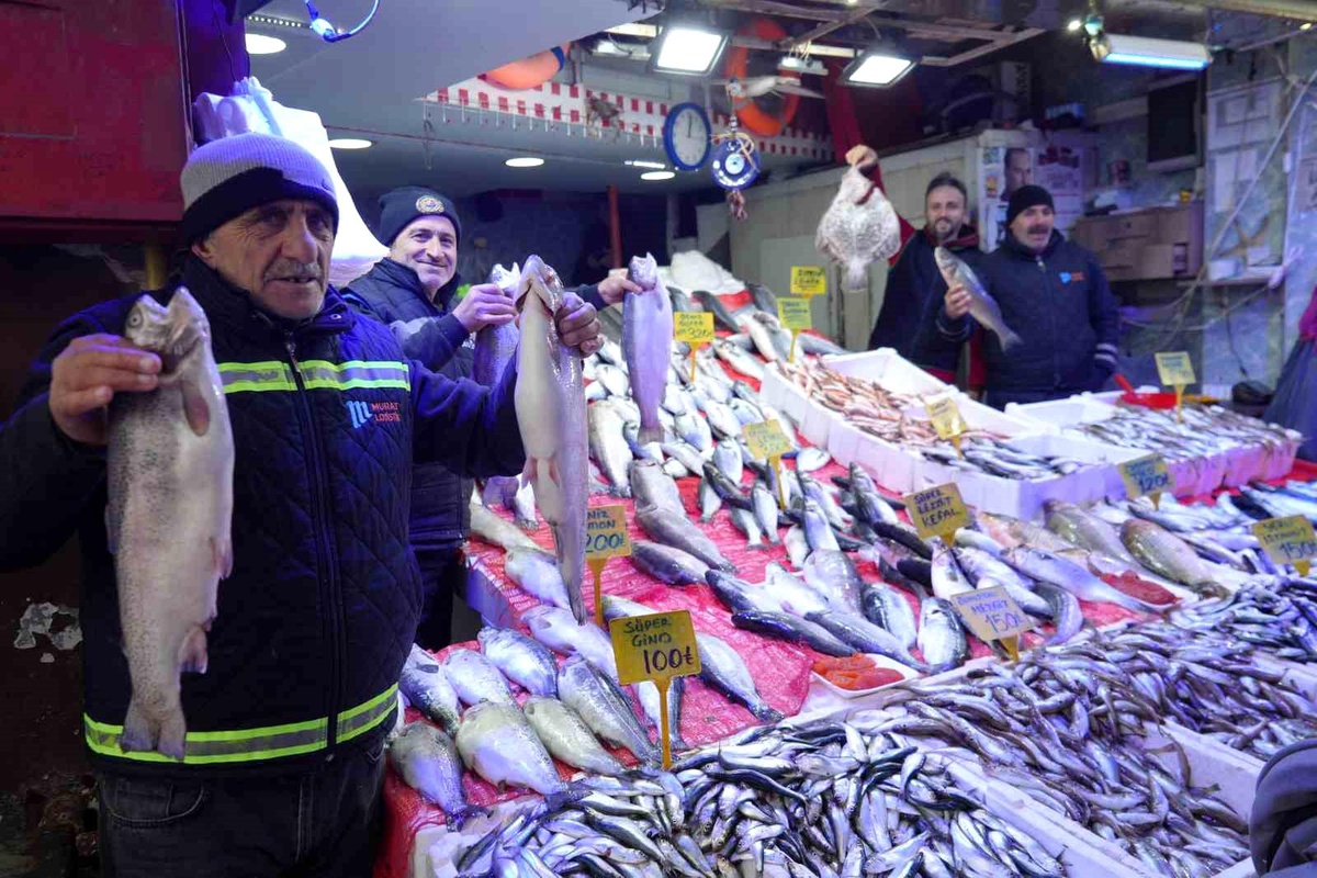 Samsun\'da Bereketli Balık Sezonu