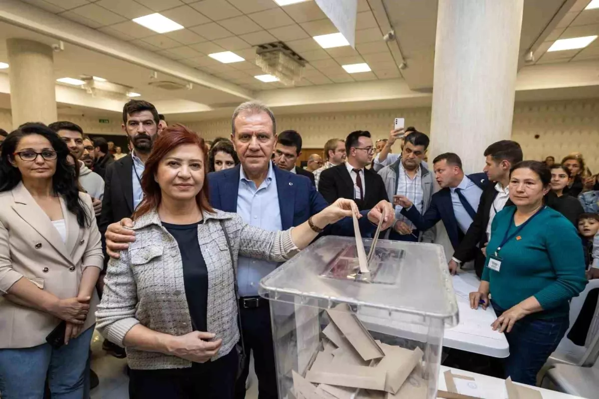Vahap Seçer\'den Ekrem İmamoğlu\'na Destek Açıklaması
