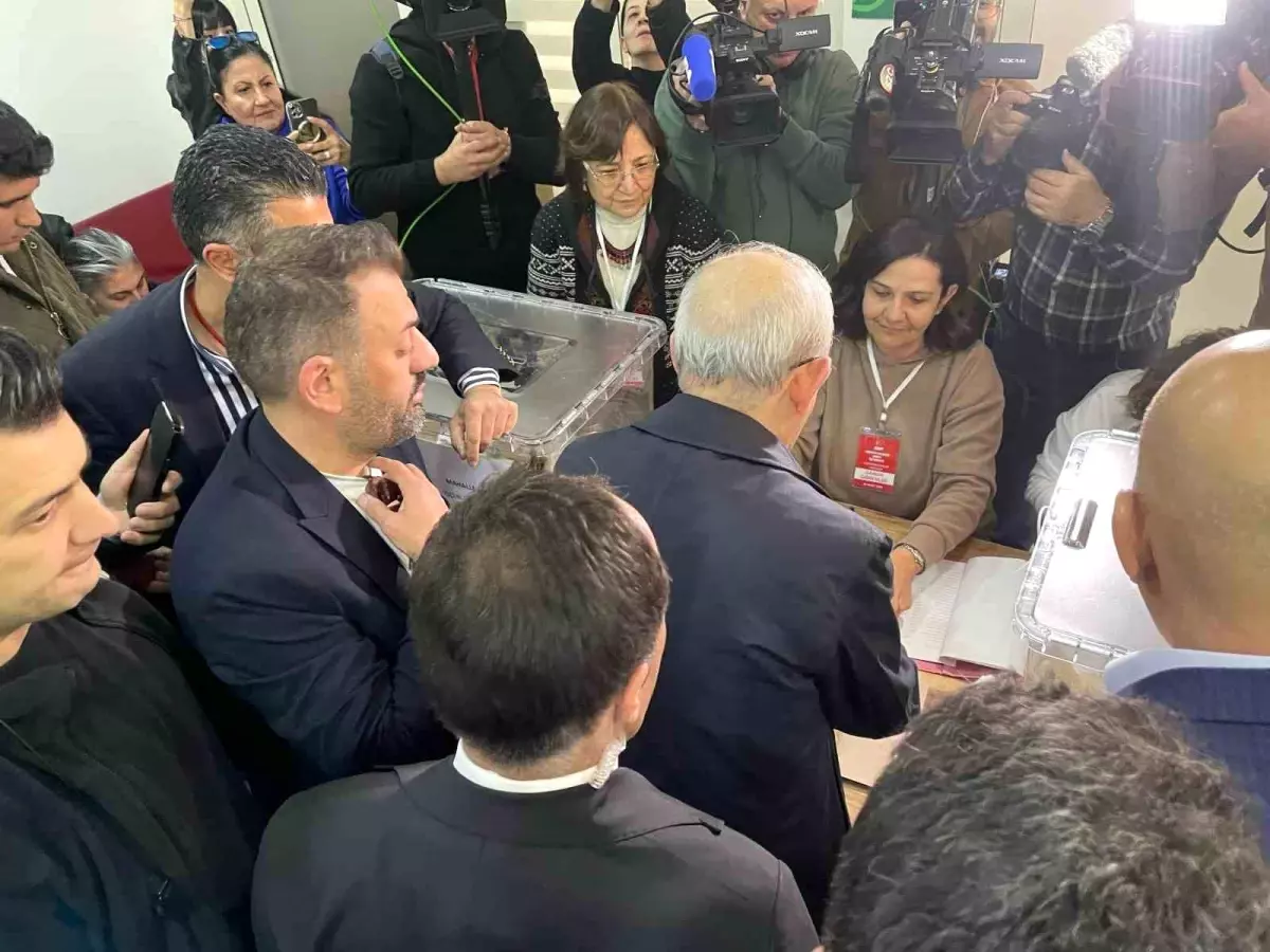 Kılıçdaroğlu\'ndan Demokrasi Vurgusu