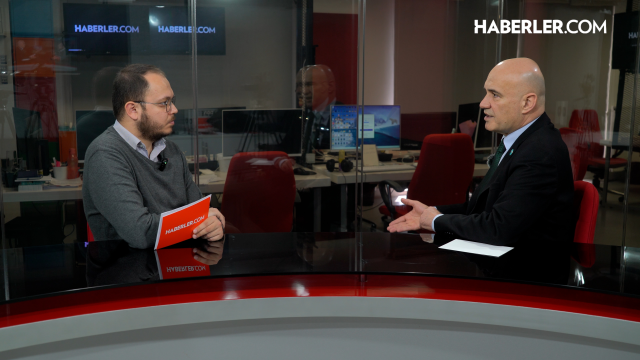Turhan Çömez: Kent uzlaşısı üzerinden İBB'ye kayyum atanabilir