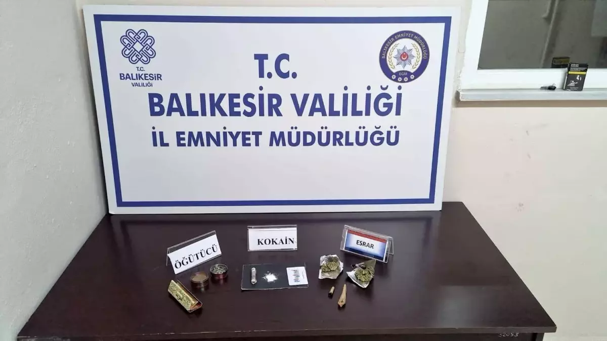 Erdek\'te Uyuşturucu Operasyonu: 2 Gözaltı