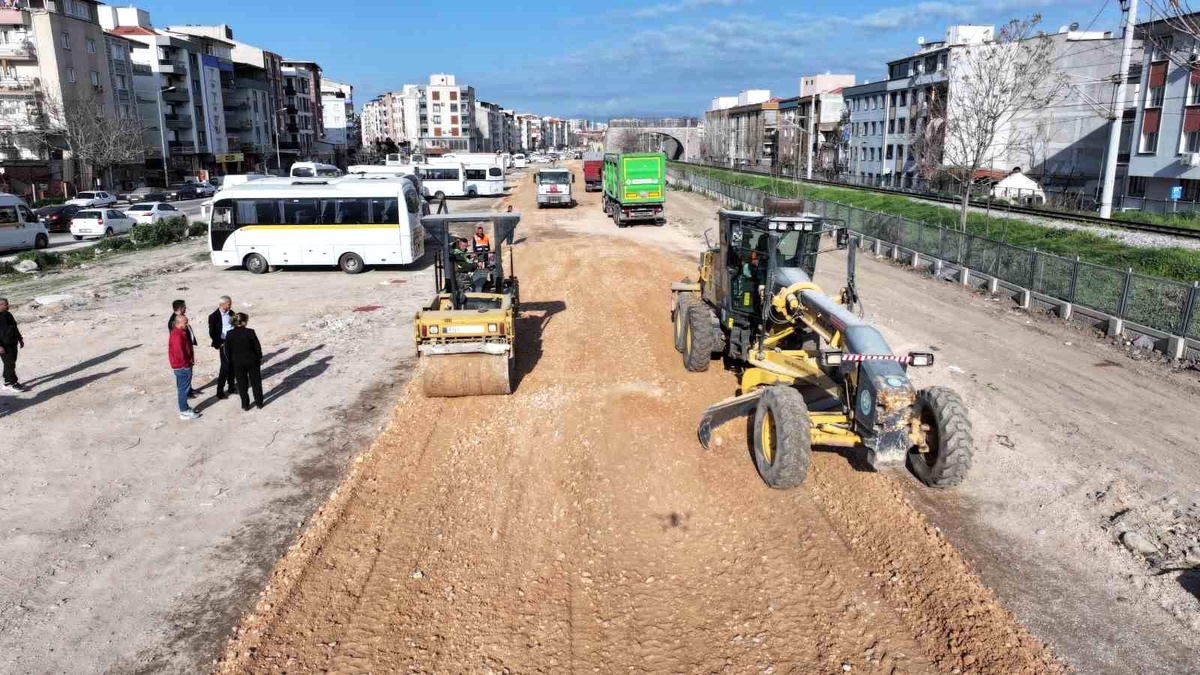 Manisa\'da 18 yıllık yol sorunu çözülüyor