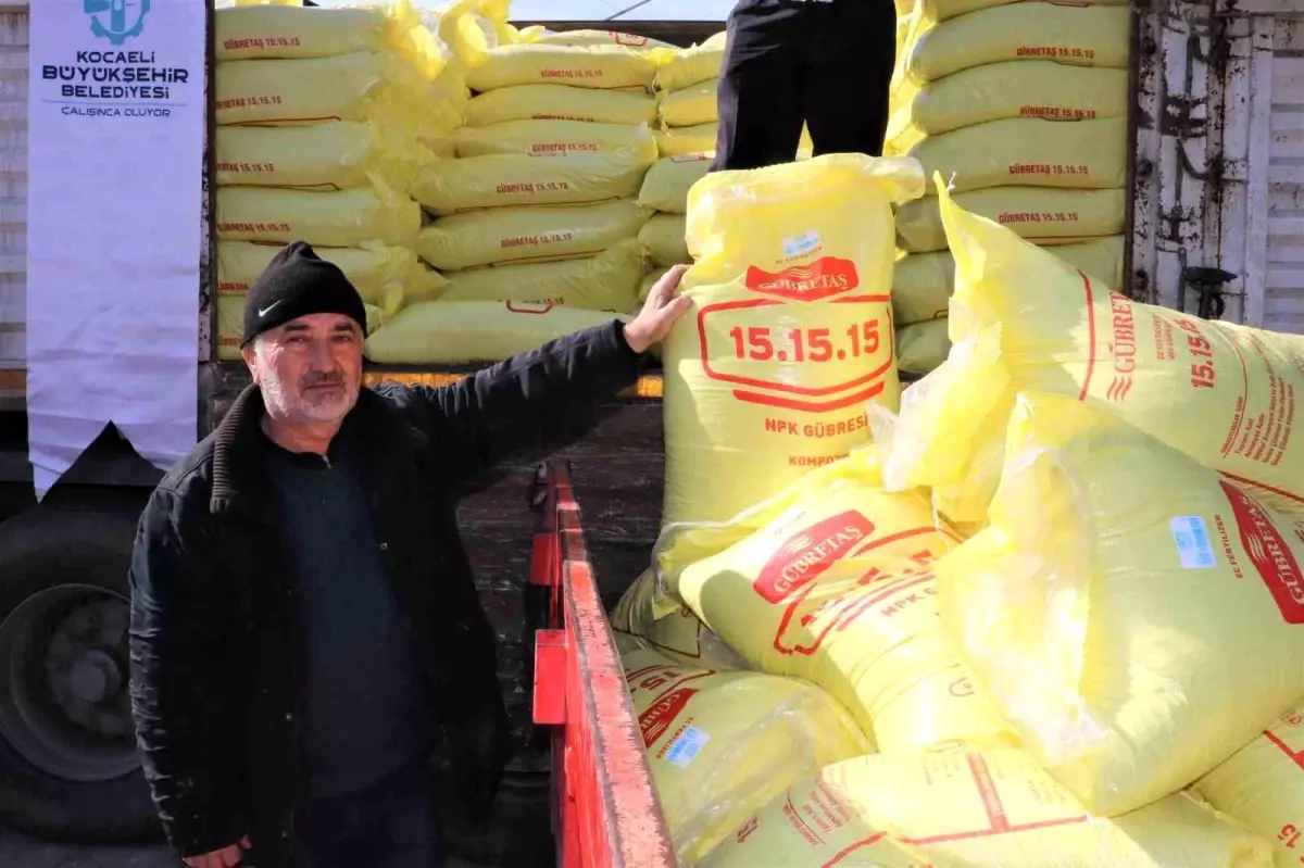 Kocaeli Belediyesi\'nden Çiftçilere Yüzde 50 Hibeli Gübre Desteği