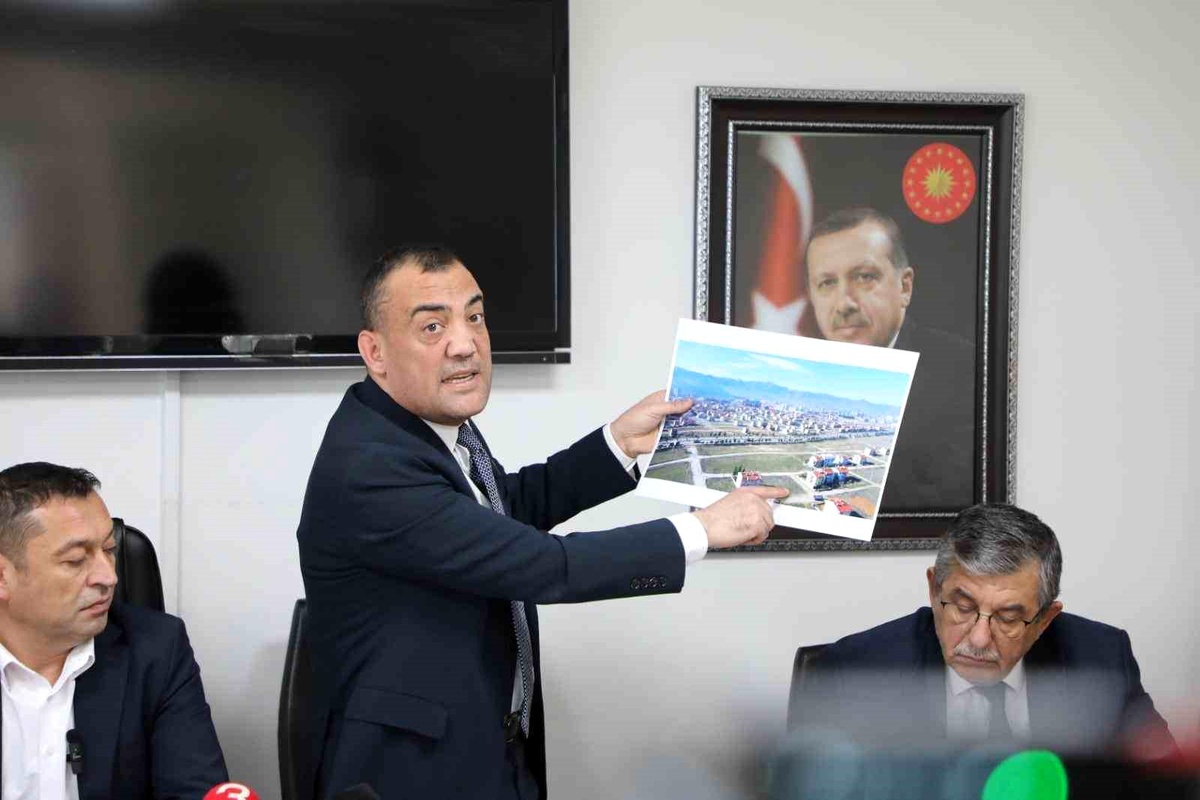 CHP\'li Belediyenin Arazide Kamu Zararı İddiası Yargıya Taşındı