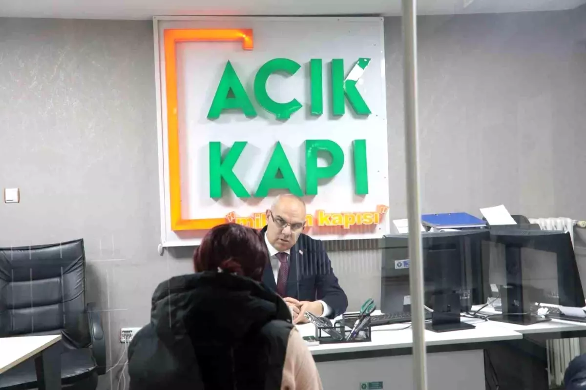 Vali Koç, Açık Kapı Birimi\'ni Ziyaret Etti