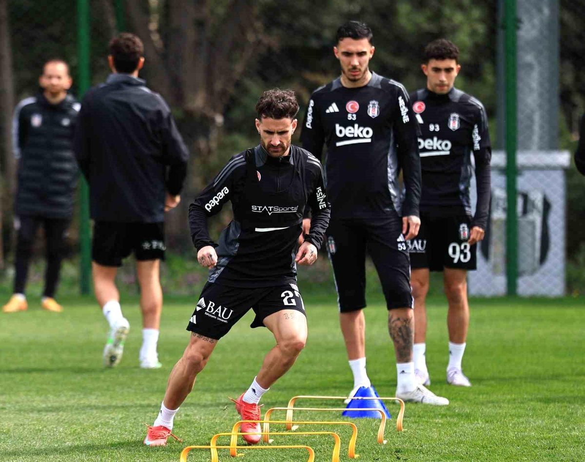 Beşiktaş, Galatasaray Maçına Hazırlanıyor