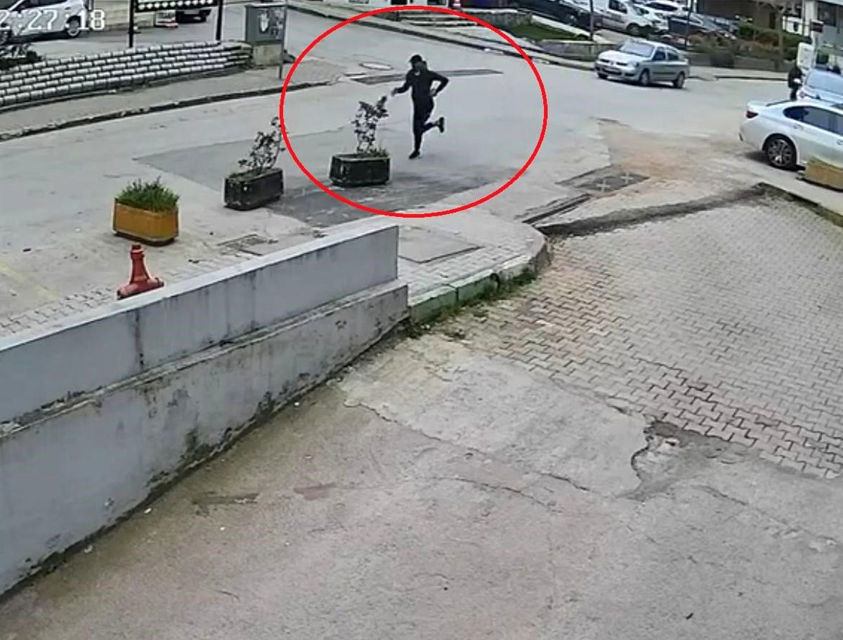 Bursa\'da Emlakçıya Silahlı Saldırı!