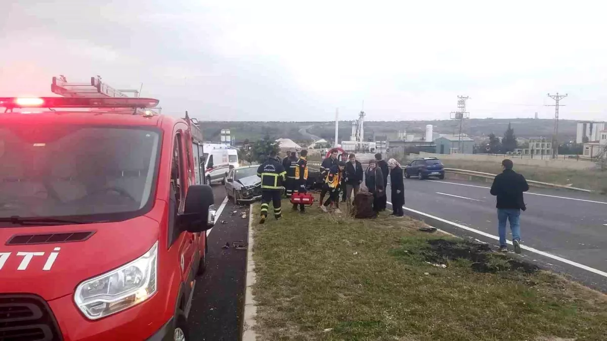 Kırklareli\'nde Otomobil Kazası: 2 Yaralı