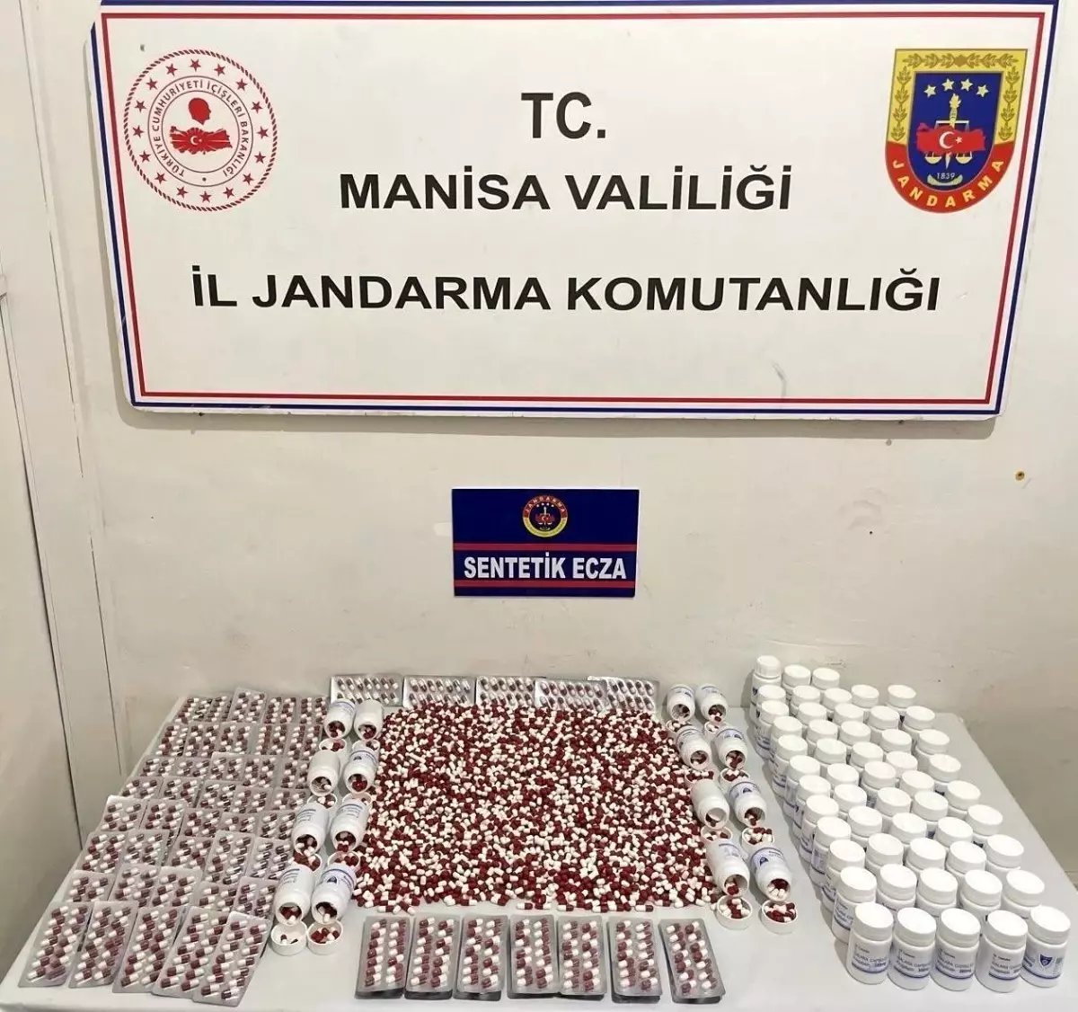 Manisa\'da Uyuşturucu Operasyonu