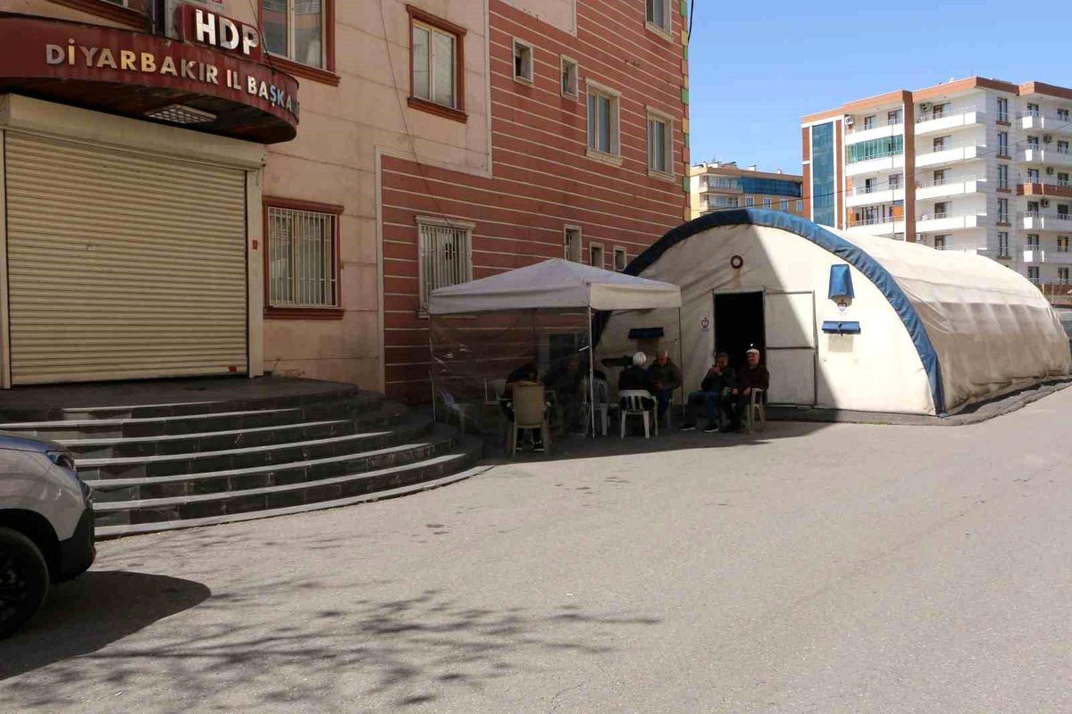 Diyarbakır\'da Ailelerin Bayram İsteği