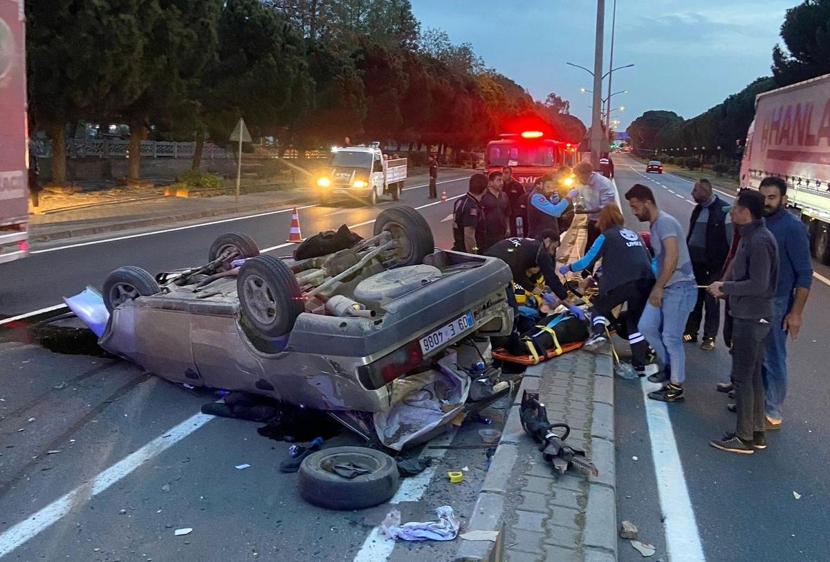 Aydın\'da Tofaş Markalı Otomobil Takla Attı: 3 Yaralı