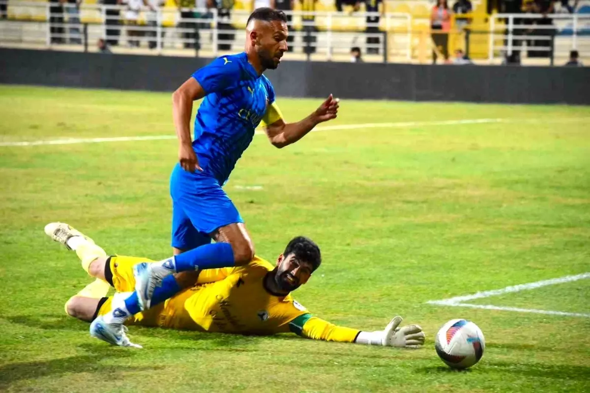 Yasin Öztekin Gol Krallığında Zirvede