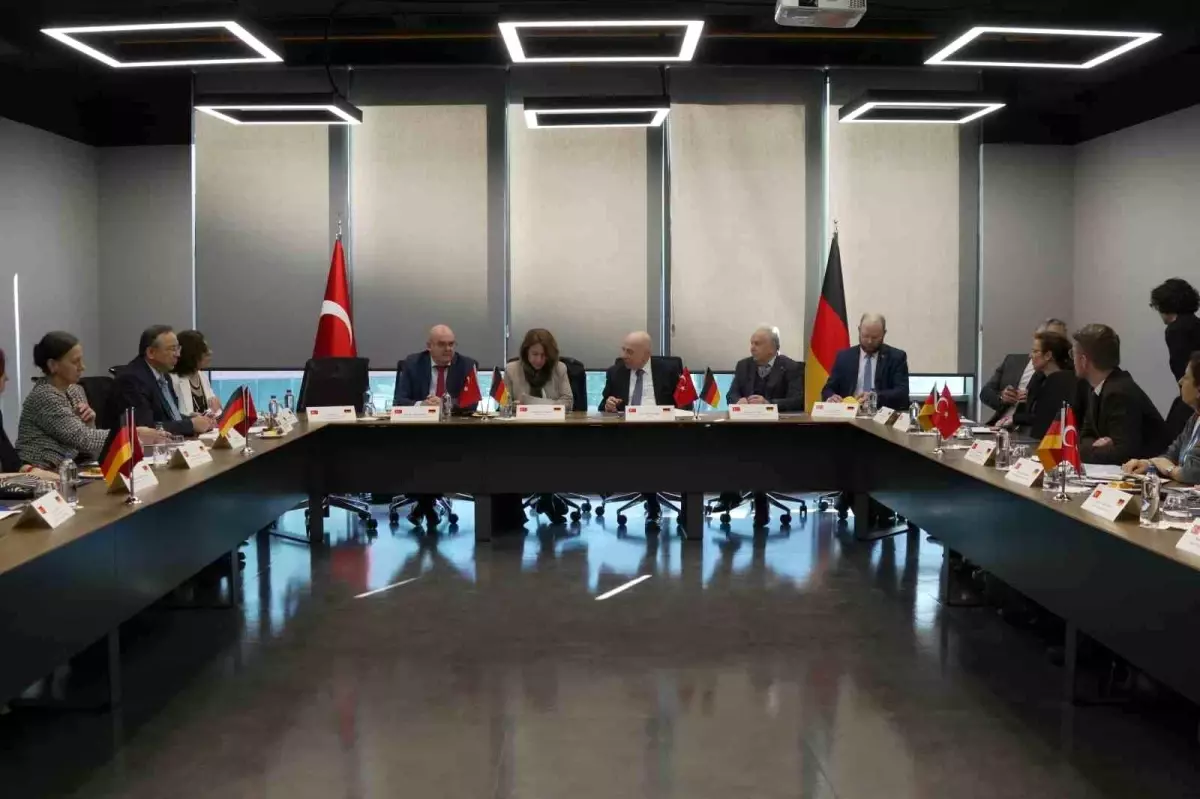 Alman Sağlık Bakanlığı İstinye Üniversitesi\'nde