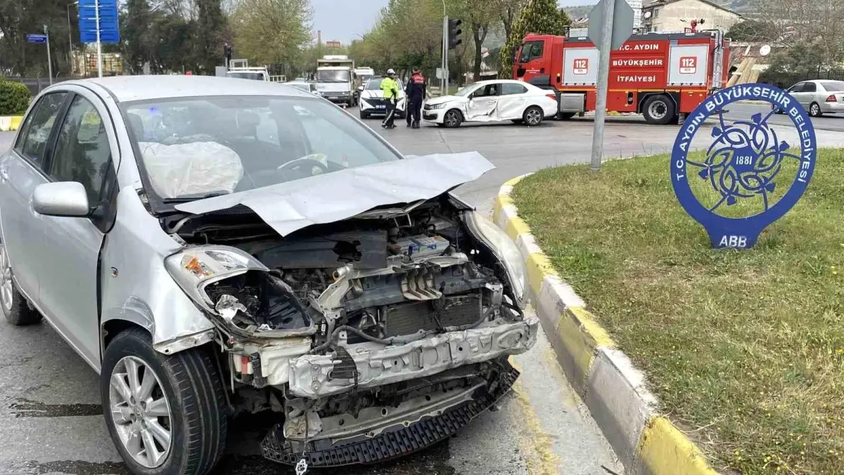 Aydın\'da Kavşakta Trafik Kazası: 1 Yaralı