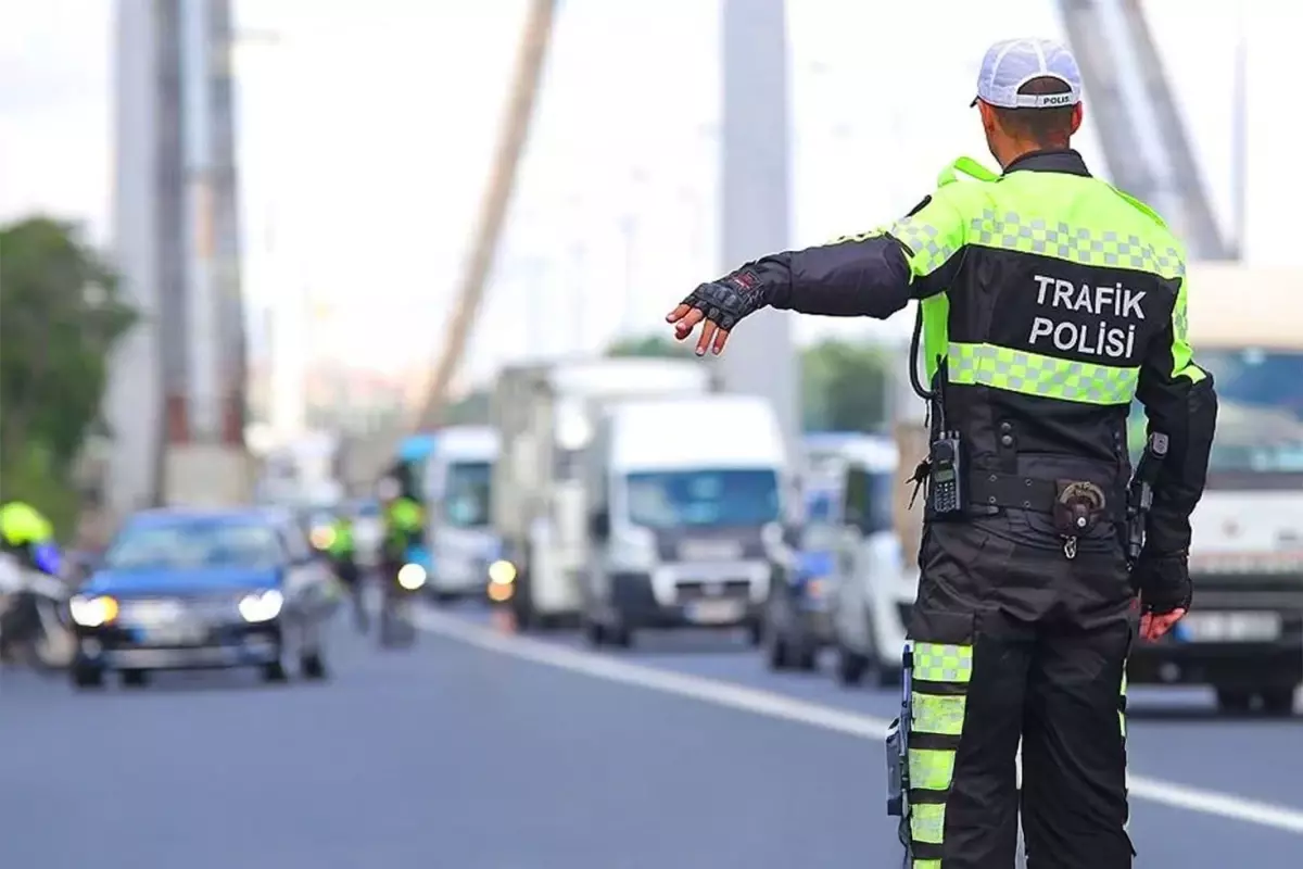 Trafikte bunu yapana 250 bin lira ceza