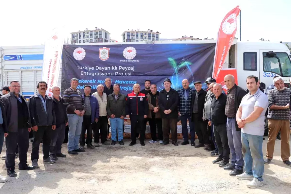 Yıldızeli\'nde Nohut Tohumu Dağıtımı Yapıldı