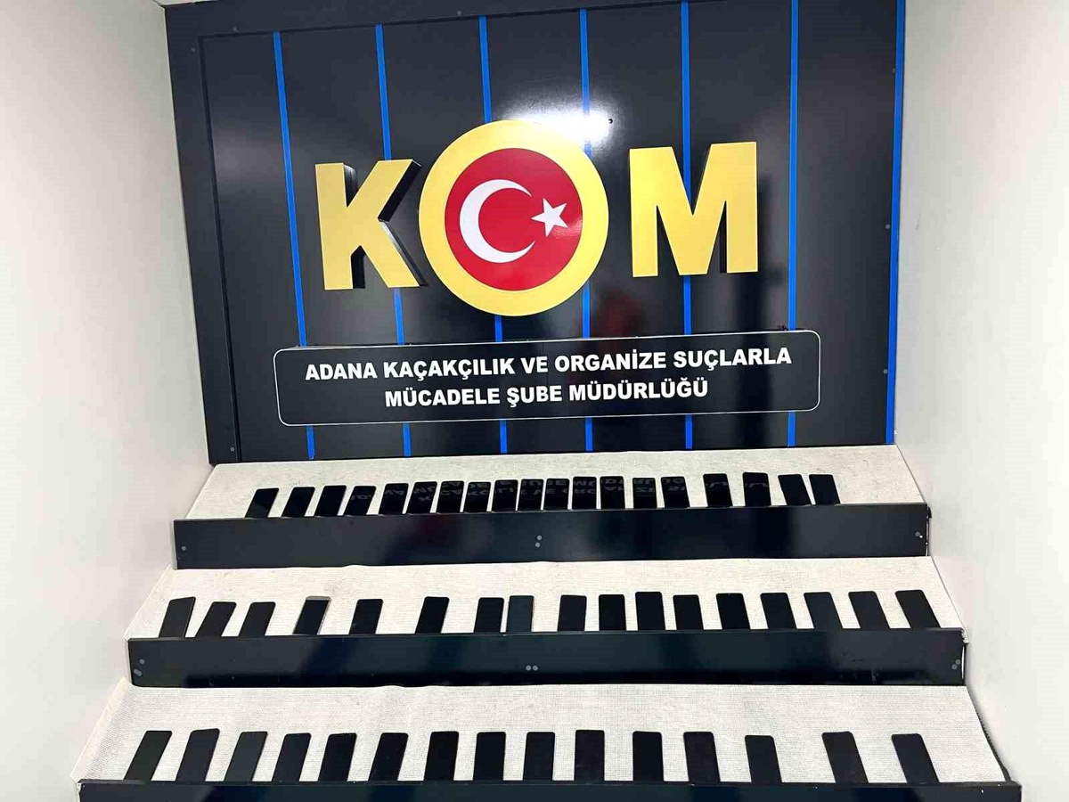 Adana\'da Kaçak Cep Telefonu Operasyonu