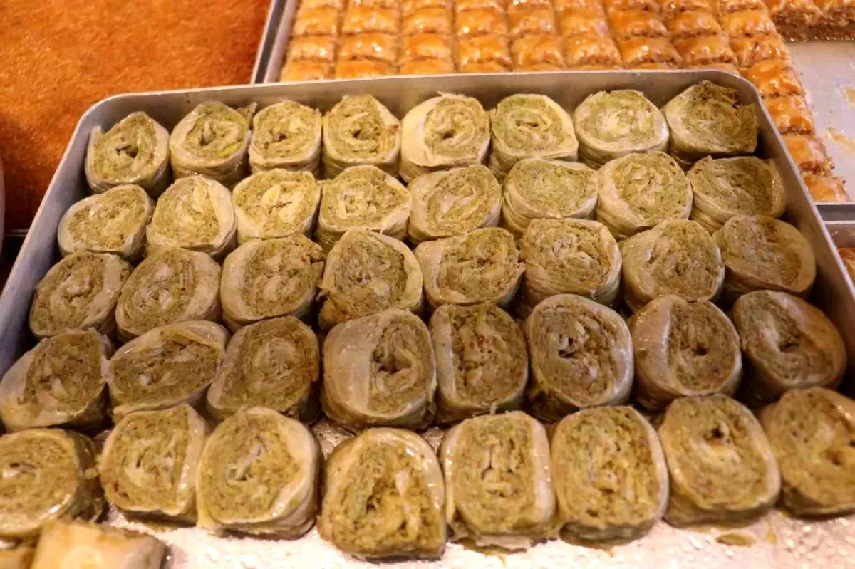 Sakarya\'da Bayram Tatlıları Hazırlıkları Hızlandı