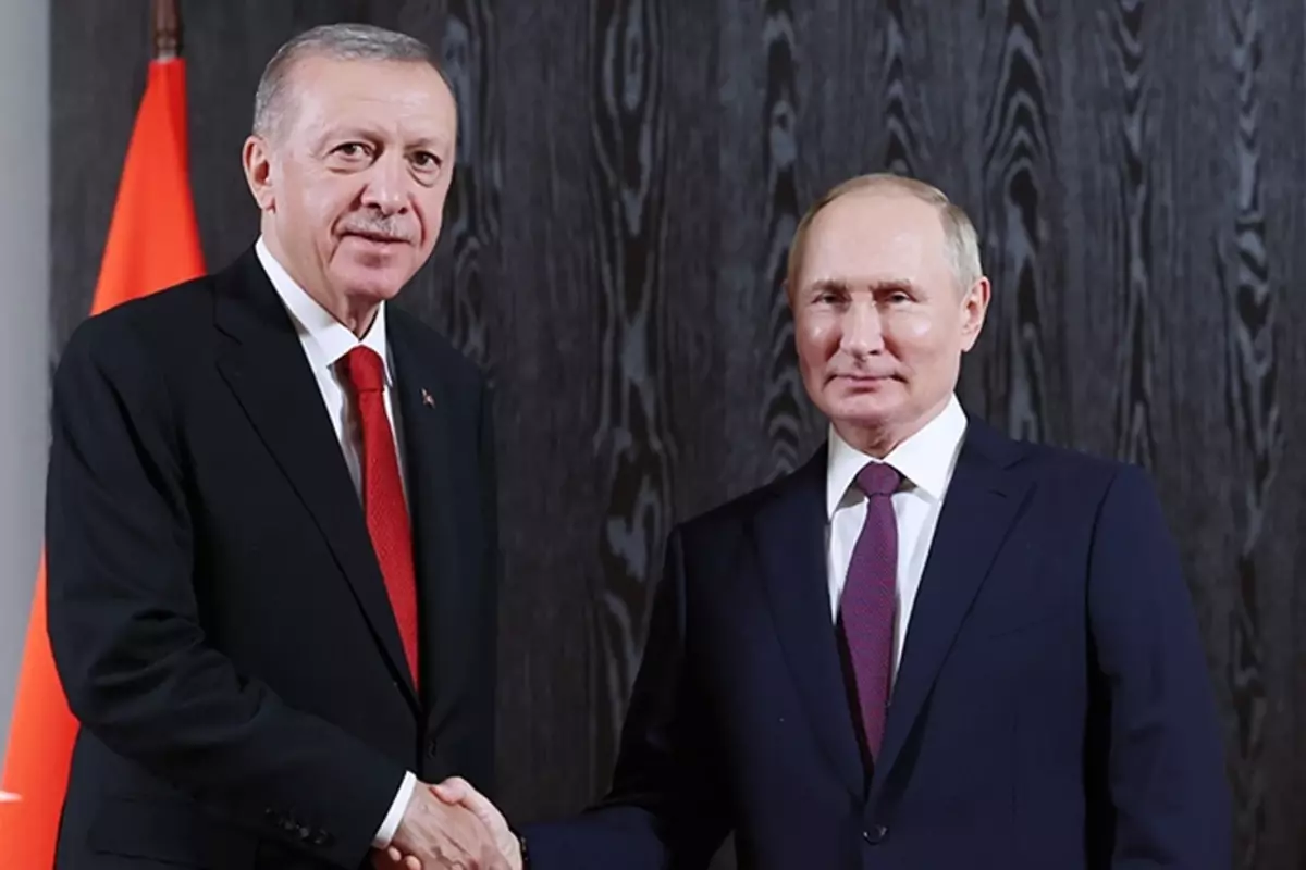 Erdoğan ve Putin\'den Kritik Görüşme: Bölgesel Meseleler ve İlişkiler Masada