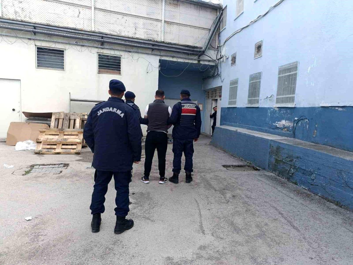 Kastamonu\'da 17 Yıl Hapis Cezalı Hırsız Yakalandı