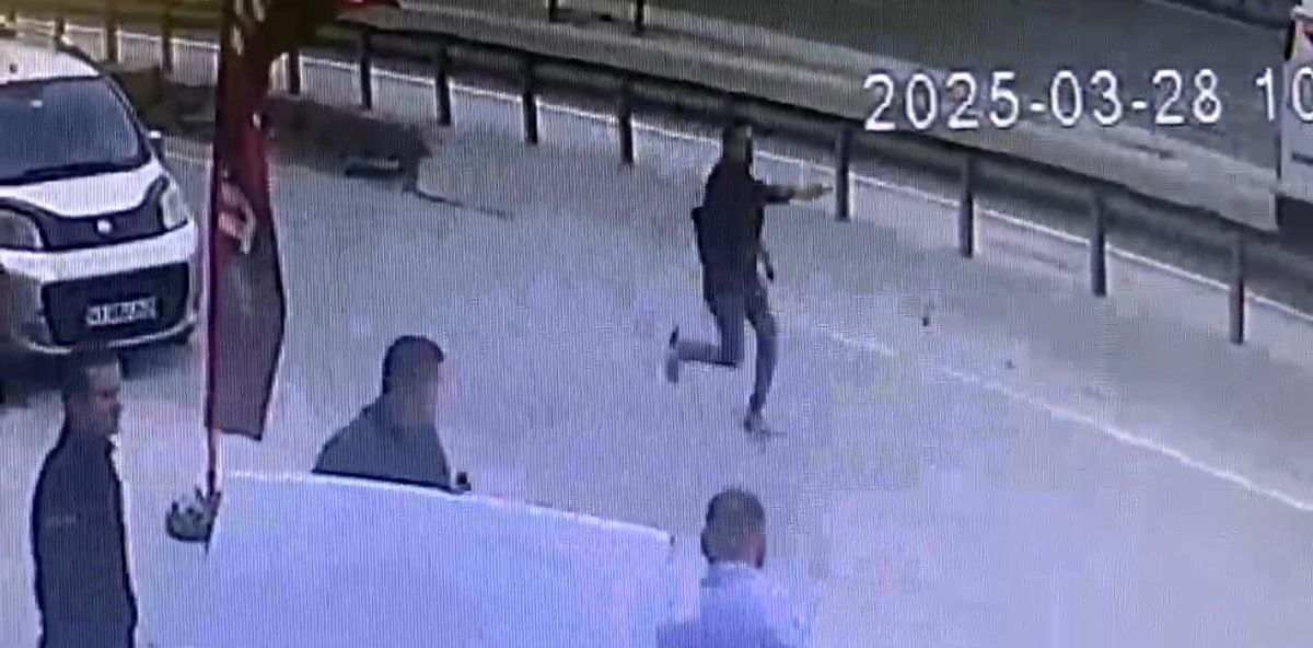 Körfez\'de Oto Galerisine Silahlı Saldırı