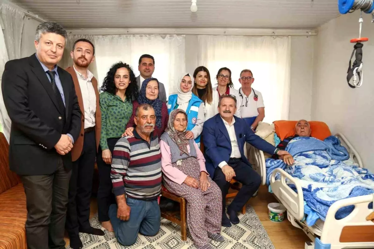 Yaşlı Çifte Bayram Ziyareti