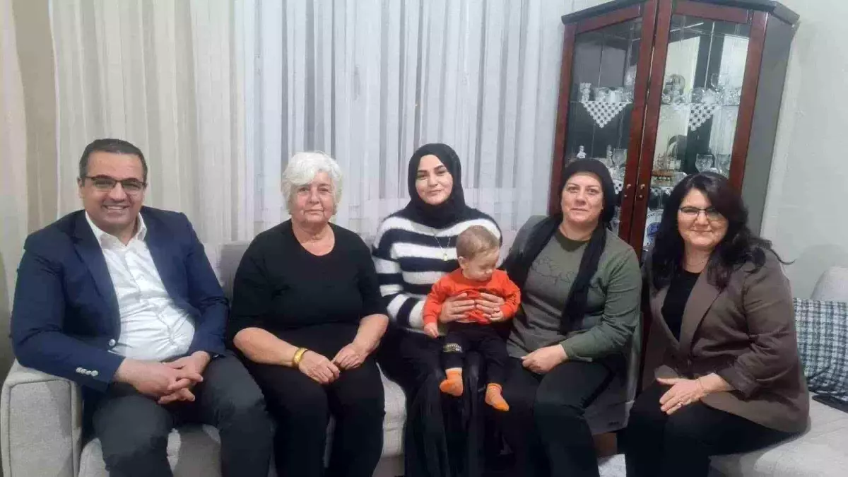 Kaymakam Dalak\'tan şehit kızı ve gaziye ziyaret