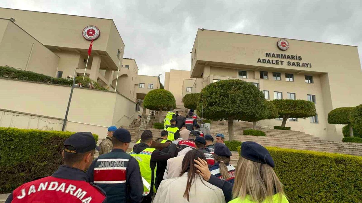 Marmaris\'te Tefecilik Operasyonu: 9 Gözaltı