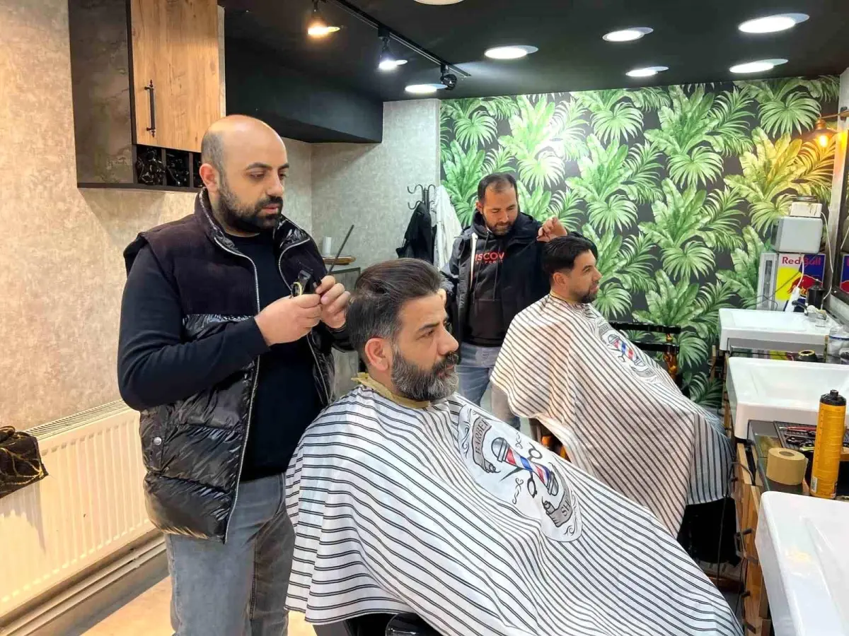 Eskişehir Berberlerinde Bayram Yoğunluğu