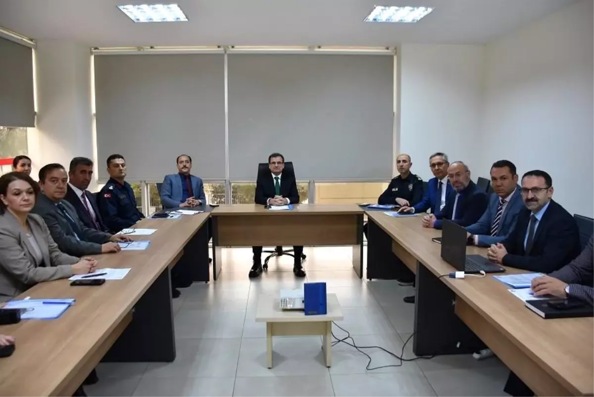 Salihli\'de Şiddetle Mücadele Toplantısı